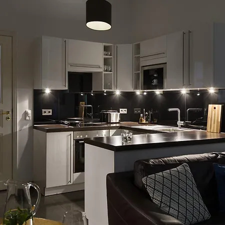 Luxoise Apartman *