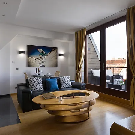 Luxoise Apartman *