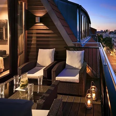 Luxoise *