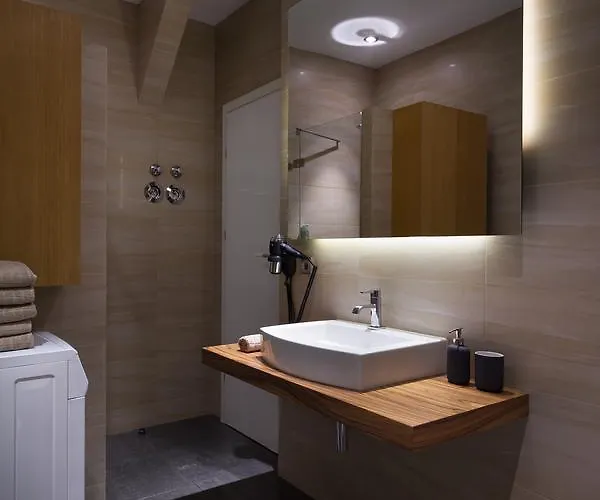 Luxoise Apartamento *