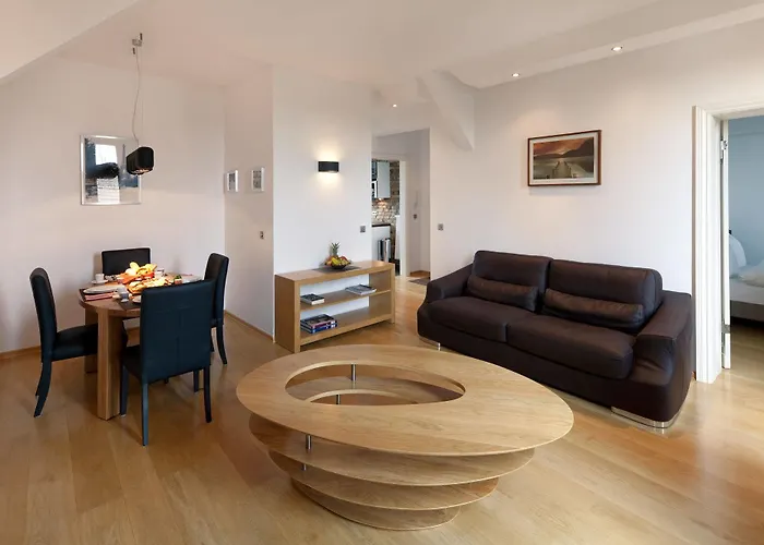 Luxoise * ברלין